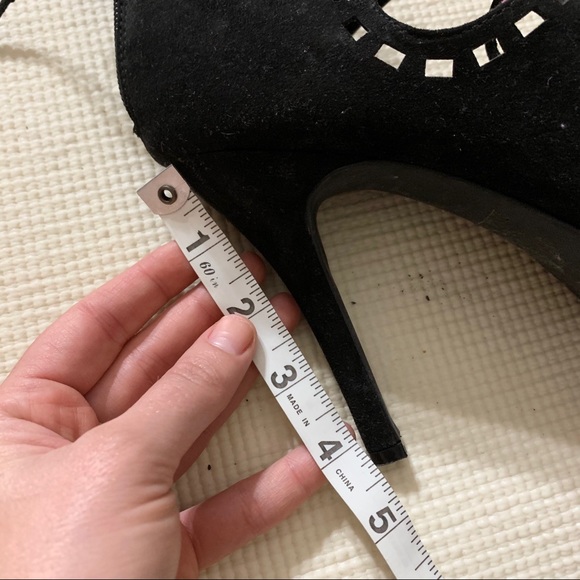 Black lace-up cutout stiletto heels - Picture 5 of 5